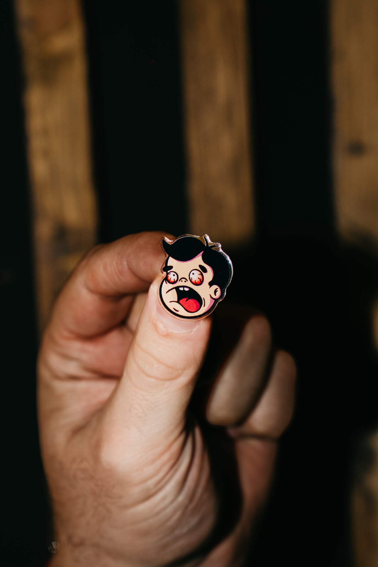 Pins Gritones